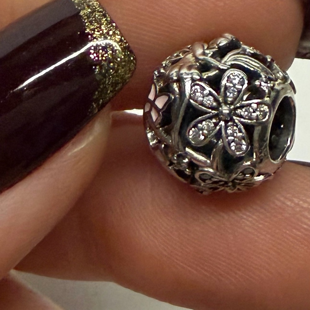 Pandora Fairy Floral Charm - Picture 2 of 7